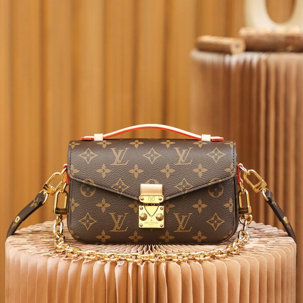 💎✨Authentic✨💎Louis Vuitton Mini Shoulder Bag